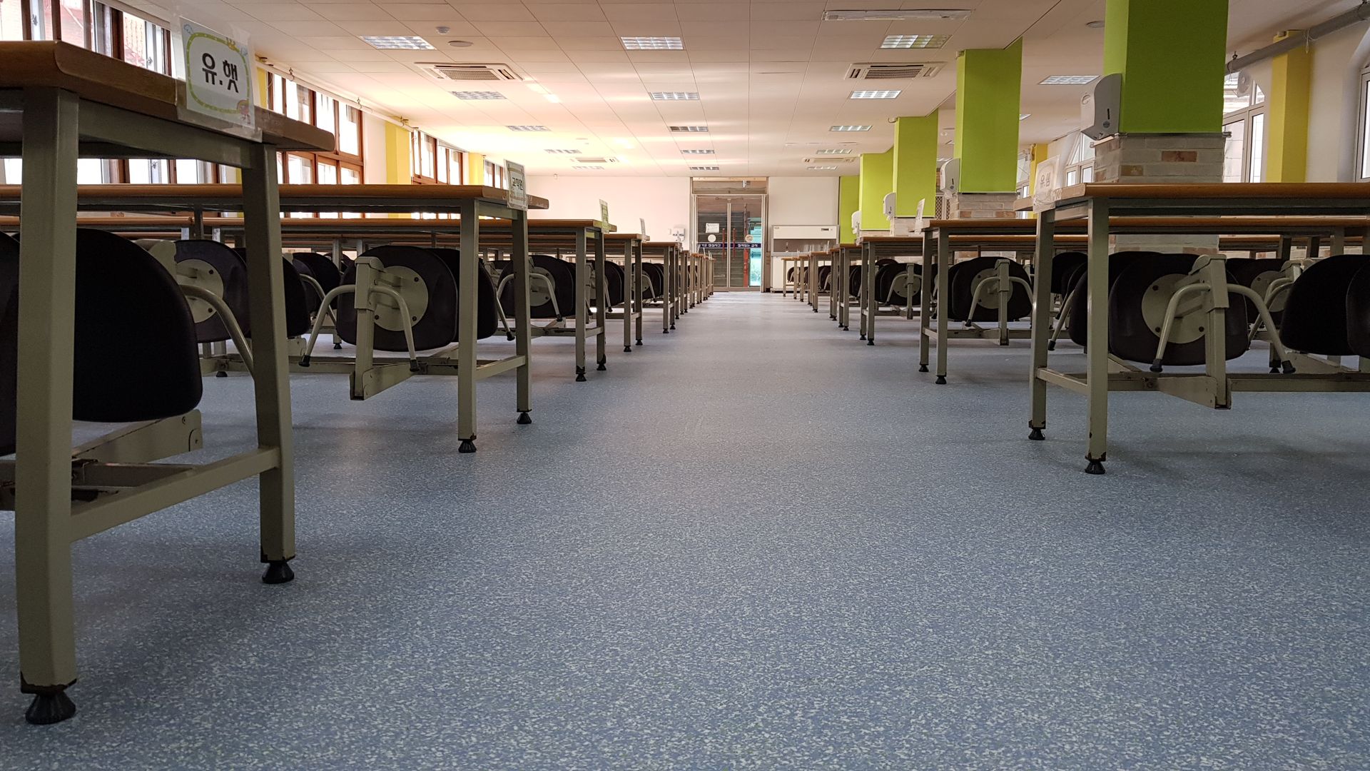School cafeteria hygienic floor finish
